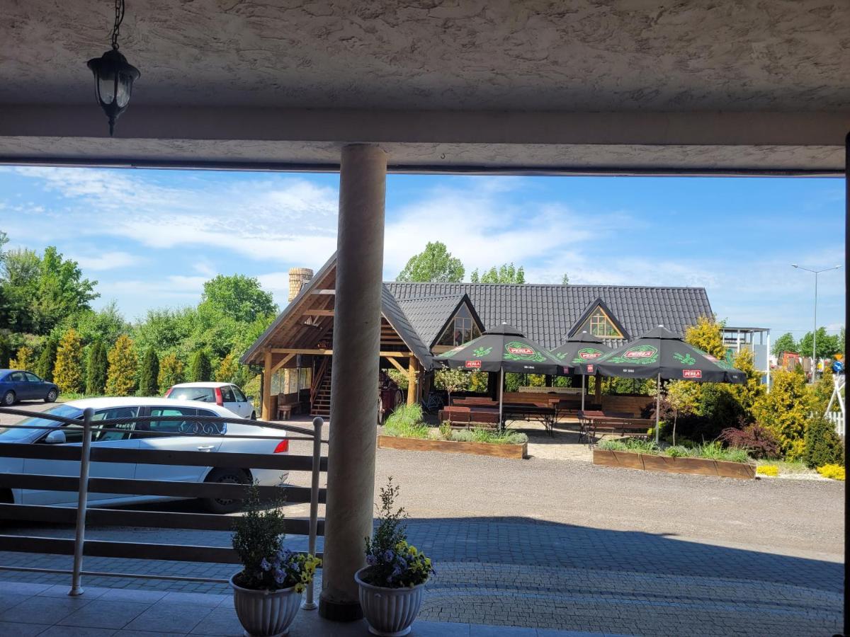 Karczma Góralska Bed and Breakfast Wisznice Exterior foto